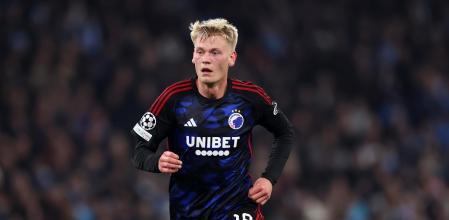 MANCHESTER, ENGLAND - MARCH 06: Orri Oskarsson of FC Copenhagen during the UEFA Champions League 2023/24 round of 16 second leg match between Manchester City and F.C. Copenhagen at Etihad Stadium on March 06, 2024 in Manchester, England. (Photo by Catherine Ivill/Getty Images)