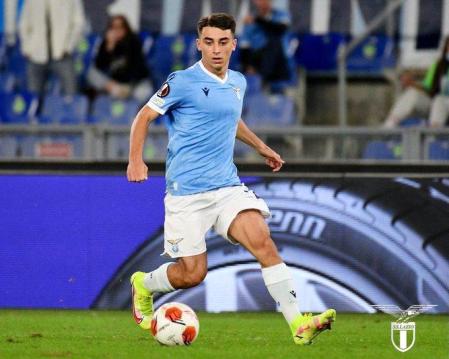 Raúl Moro se ha hecho con un hueco en el primer equipo de la Lazio