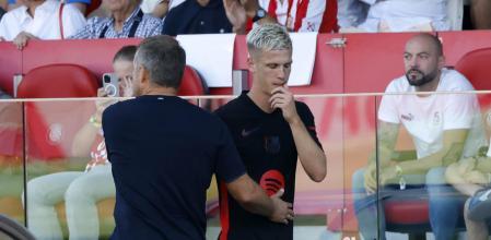 Dani Olmo, en el momento de ser sustituido ante el Girona en Montilivi