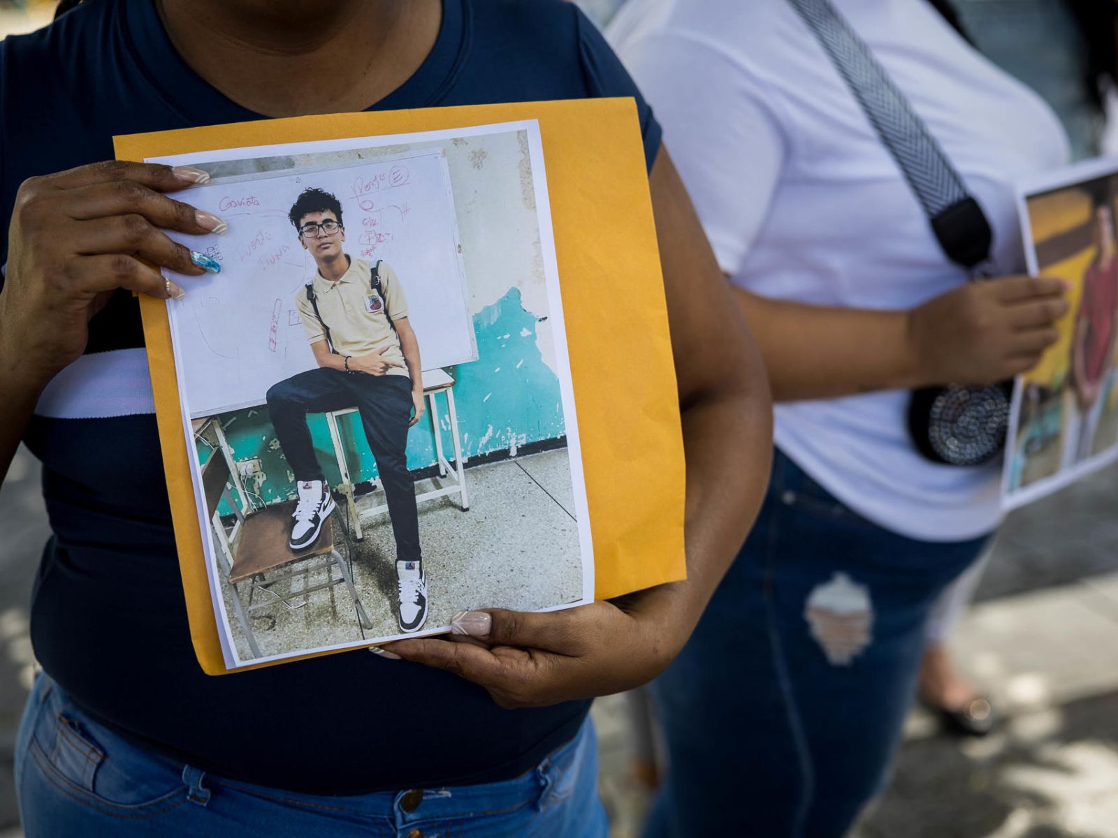 Adolescentes detenidos deberían estar preparándose para volver a clases en lugar de estar en una cárcel