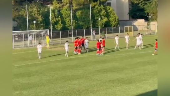 6-1: Doblete del azulgrana 'Dro' en la Sub-17, uno de falta espectacular
