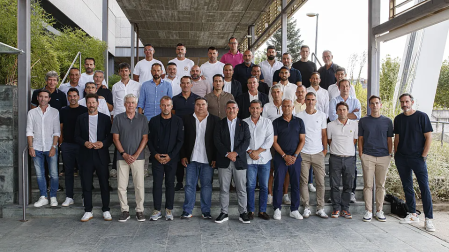 La foto de familia de los técnicos en Las Rozas