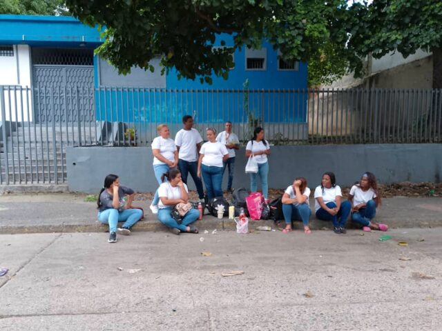 Madres de adolescentes detenidos