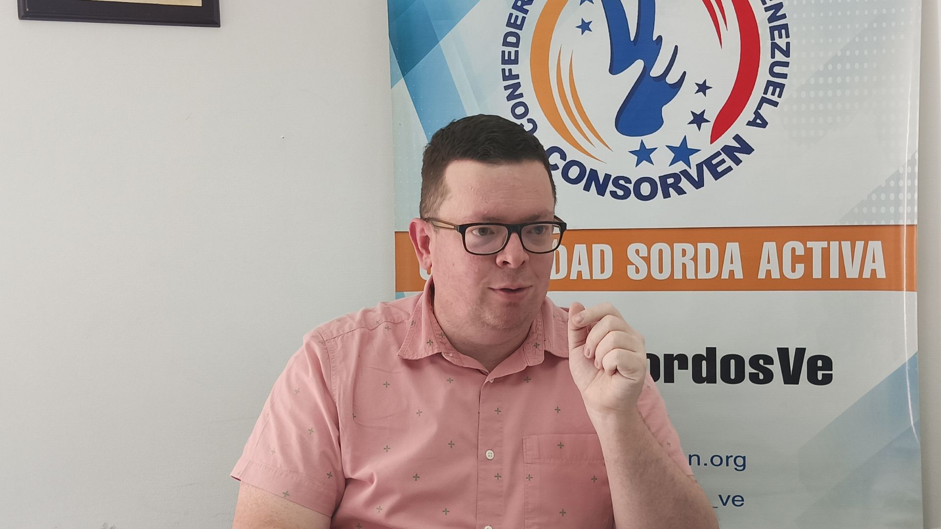 Piden más inclusión para personas sordas en Día Internacional del Lenguaje con Señas