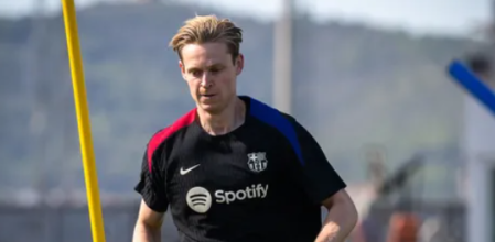 Frenkie de Jong, en el entrenamiento del Barça del 16 de septiembre de 2024