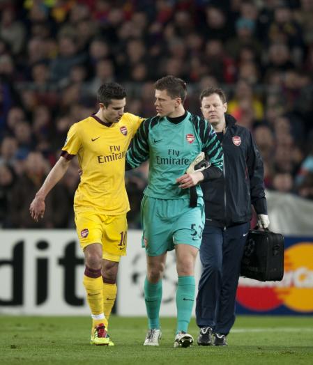Szczesny se lesionó en el Arsenal-Barça de los octavos de final de 2011