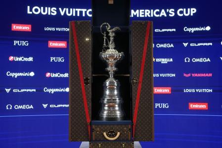 Este es preciado trofeo que hay en juego. Los kiwis quieren levantar la Jarra por tercera edición consecutiva y los británicos, por primera vez en 173 años