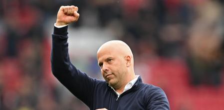 Arne Slot, entrenador del Liverpool, suma 11 victorias en sus primeros 12 partidos al frente del equipo
