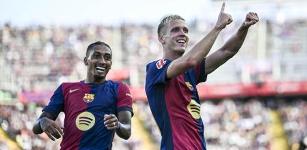 Olmo, celebrando un gol del Barça