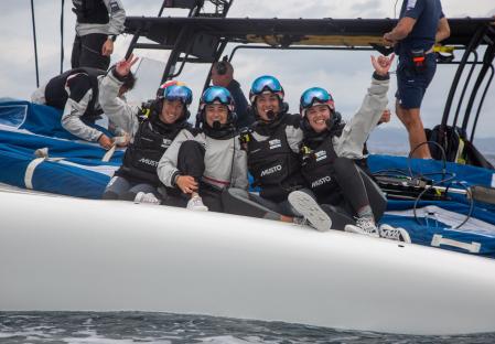 Las chicas tras lograr la clasificación para semifinales