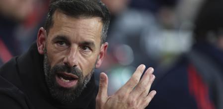 Van Nistelrooy no descarta entrenar en España