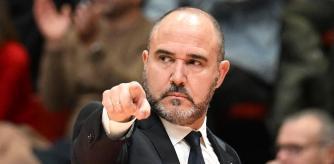 Chus Mateo, entrenador del Real Madrid