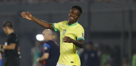 Vinicius, criticado en Brasil
