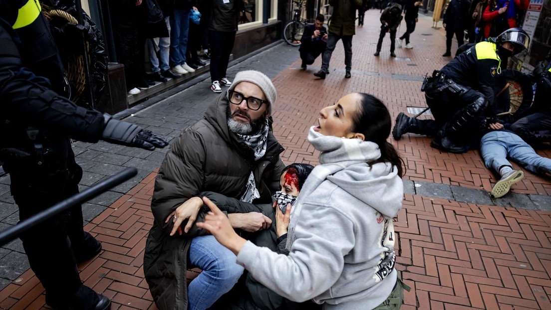 Protesta propalestina termina con decenas de arrestados en Ámsterdam (VIDEOS)
