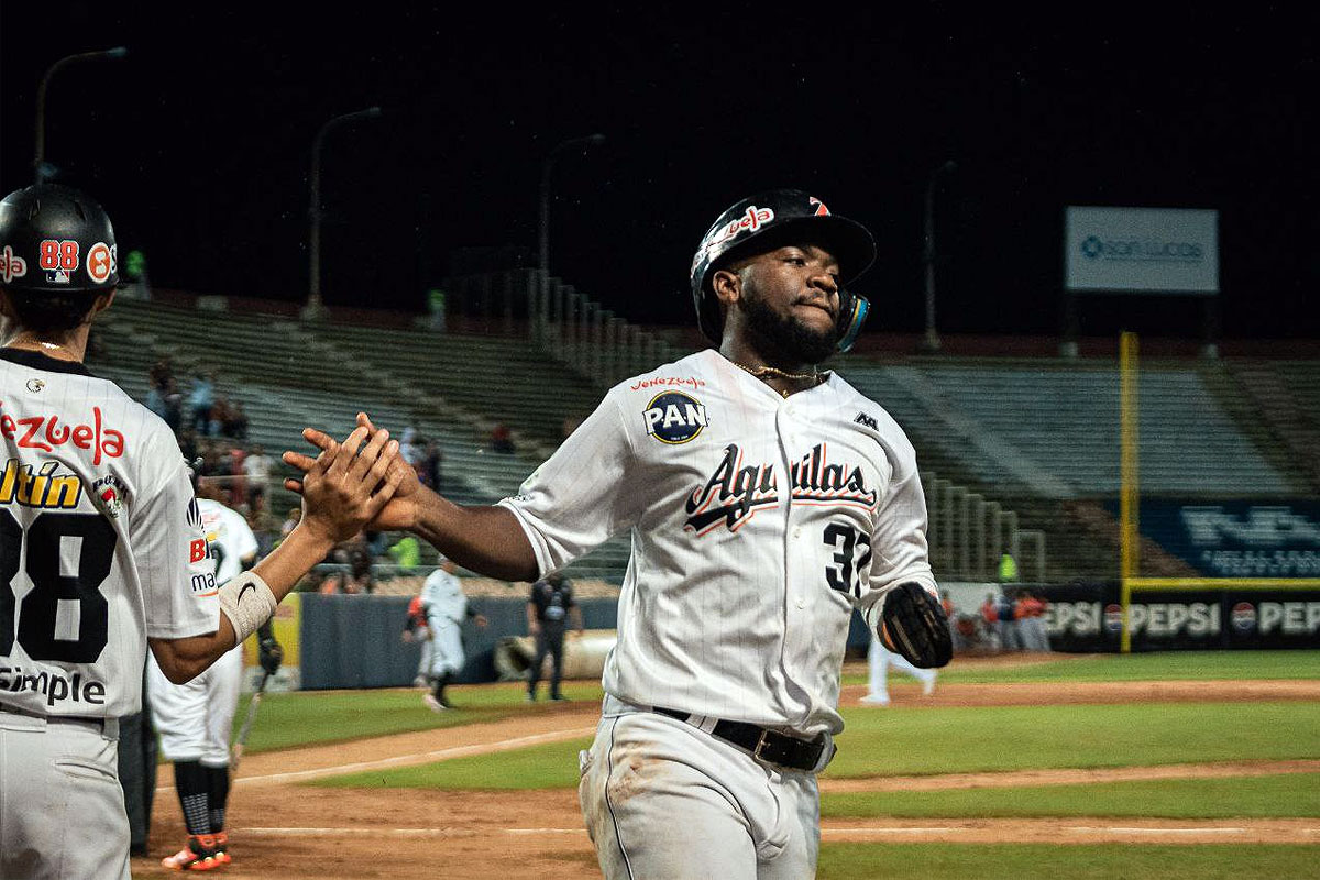 Águilas ganó tercero en fila al imponerse a Caribes