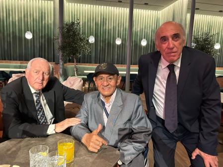 Rexach y Asensi, con Hugo Sotil en el medio