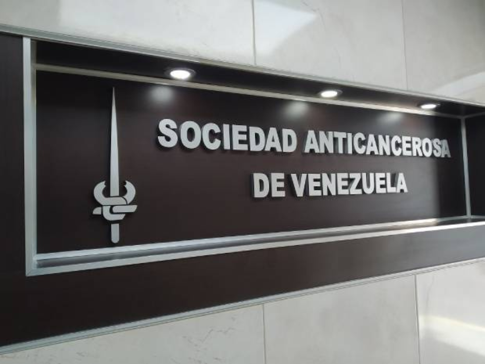SAV celebra 76 años con logros que reafirman su lucha contra el cáncer