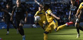 Lookman, con dos goles, dinamitó al Nápoles