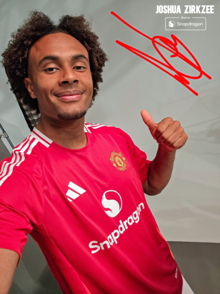 Zirkzee ya posa con sus nuevos colores