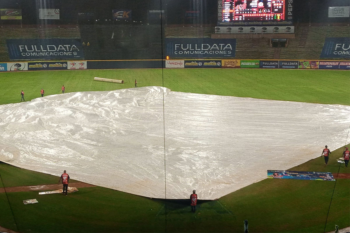 La lluvia interrumpió el encuentro entre Tigres y Águilas