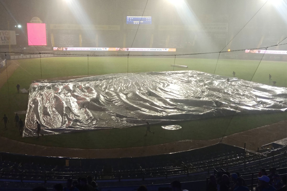 Pospuesto por lluvia Águilas-Magallanes en Valencia