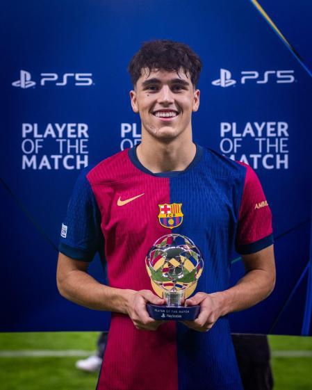 Pau Cubarsí, MVP del Barça-Brest