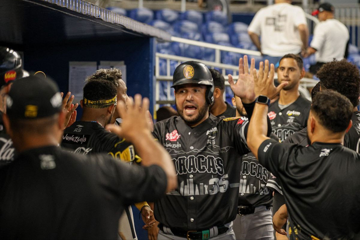 Leones del Caracas se quedó con el tercer lugar del Choque de Gigantes