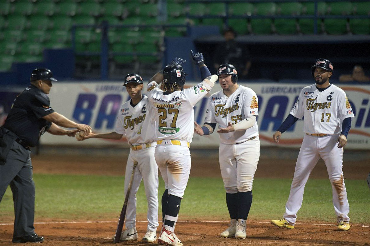 Los Tigres se sublevaron en el sexto inning para liquidar a los Bravos