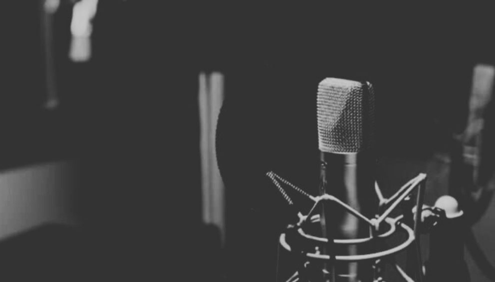 dos emisoras de radio