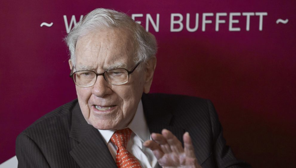 "Un acto de guerra": Warren Buffett comenta los aranceles de Trump