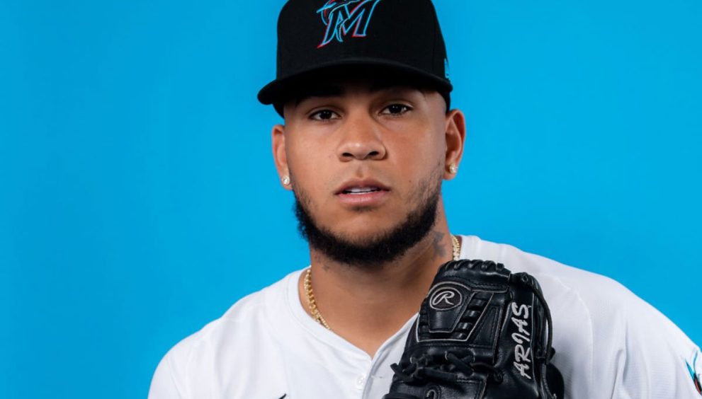 Luarbert Arias comenzó perfecto su transitar con los Marlins