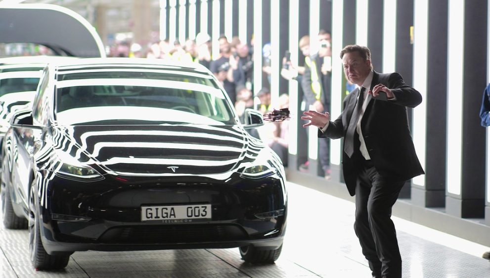 Tesla responde si están buscando reemplazo para Musk
