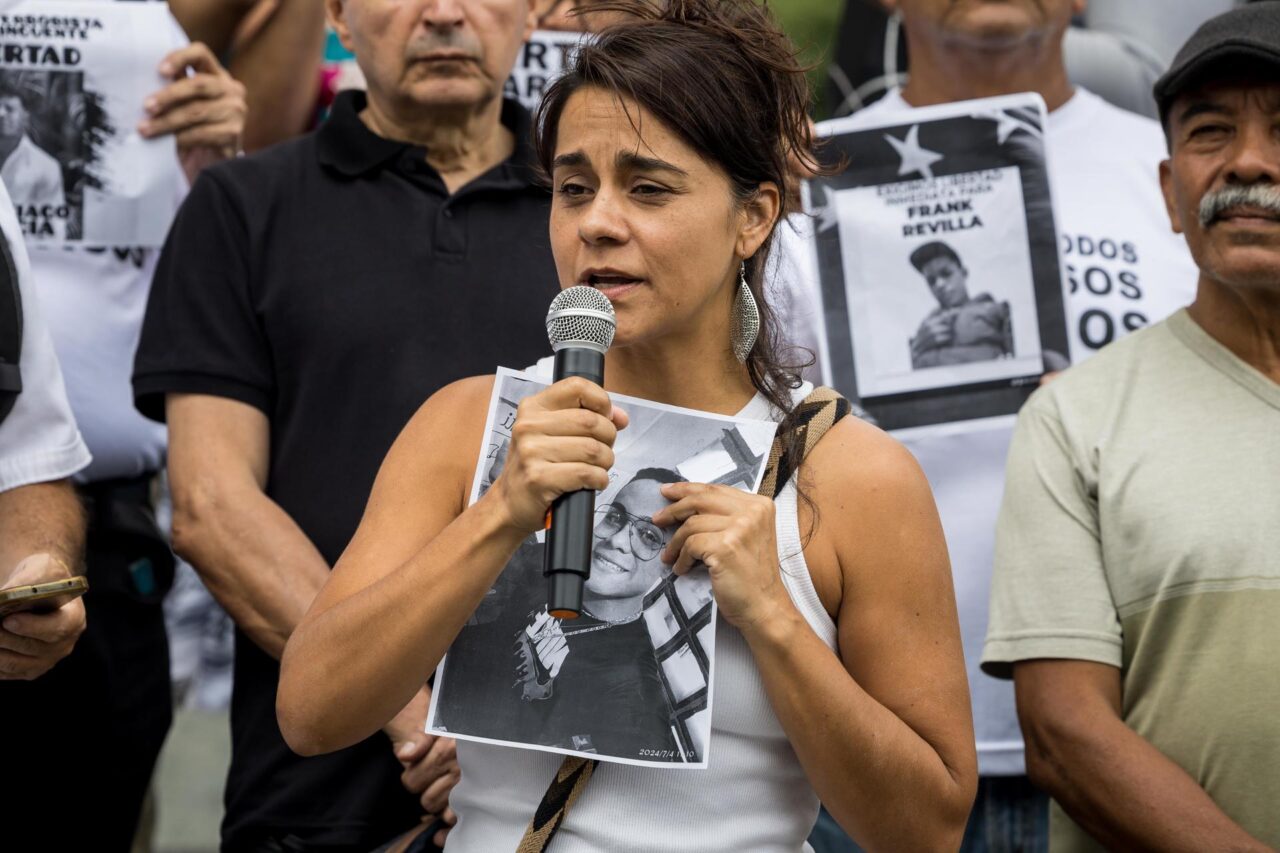 Fiscalía de Venezuela confirma detención de activista y la acusa de "incitación al odio"