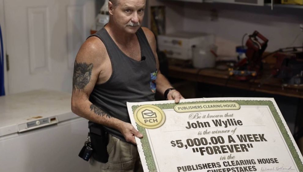 Les prometieron 5.000 dólares semanales para siempre y ahora podrían perderlo todo